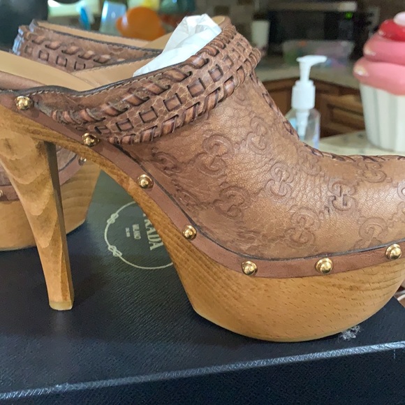 - Gucci clogs - Picture 6 of 15